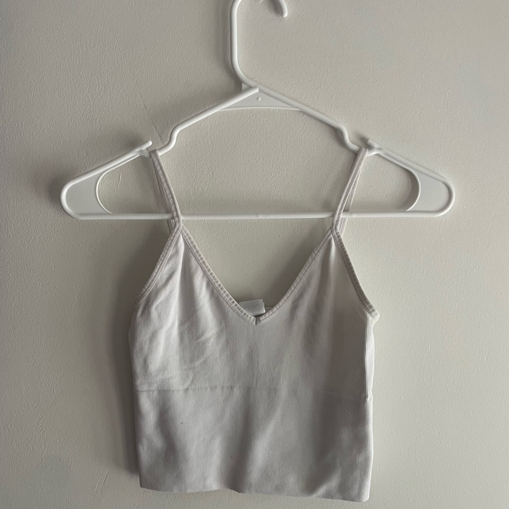 White Dynamic Tank